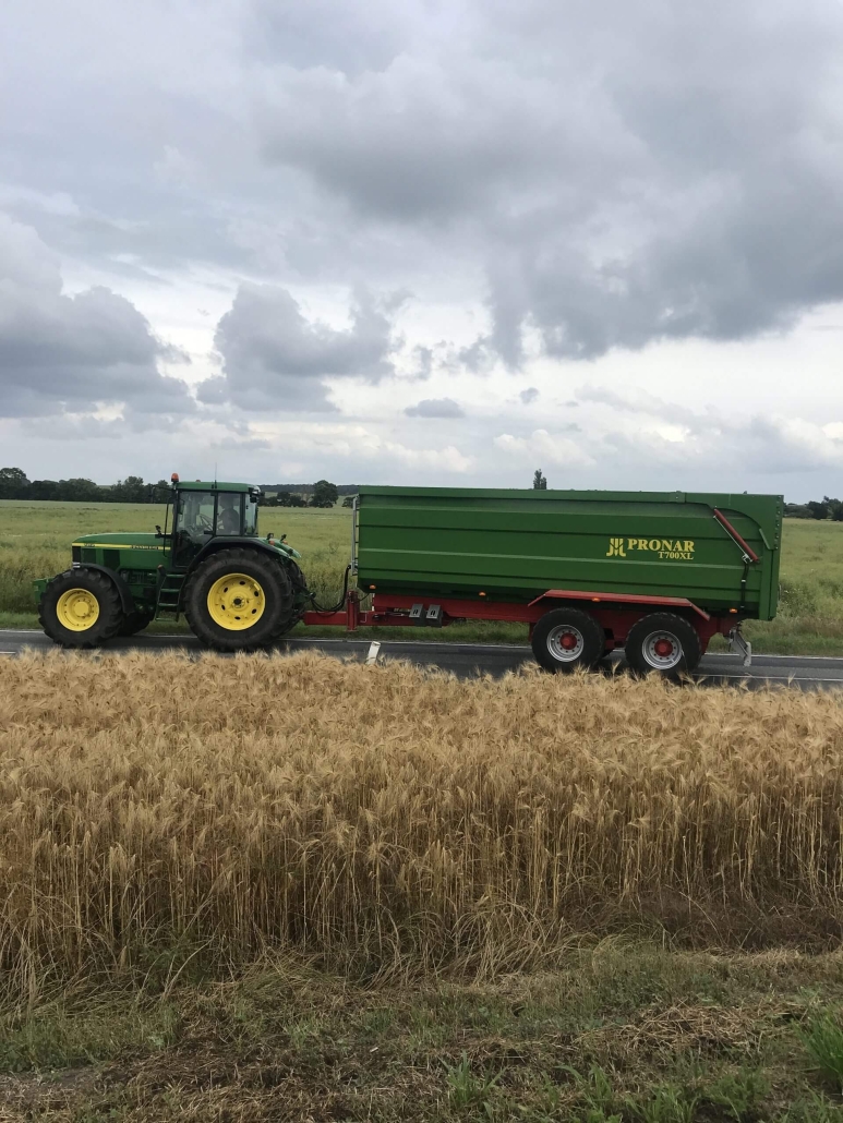 IMG_2271-2-scaled mandskab til kornkørsel